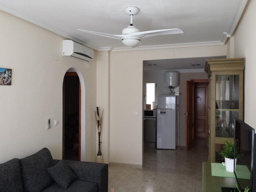 Apartamento Mariposa Διαμέρισμα Τορεβιέχα Δωμάτιο φωτογραφία