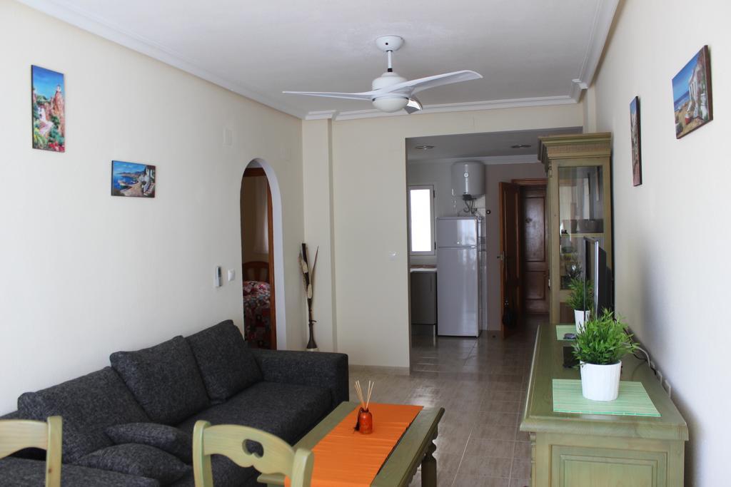 Apartamento Mariposa Διαμέρισμα Τορεβιέχα Δωμάτιο φωτογραφία