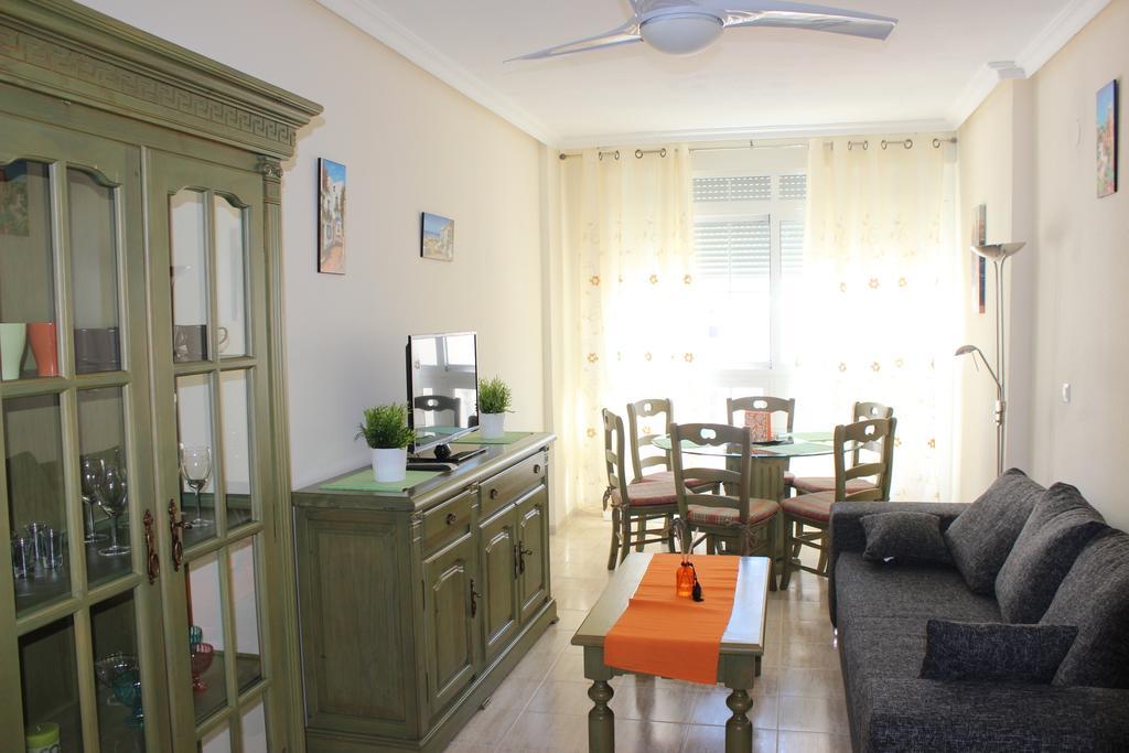 Apartamento Mariposa Διαμέρισμα Τορεβιέχα Δωμάτιο φωτογραφία
