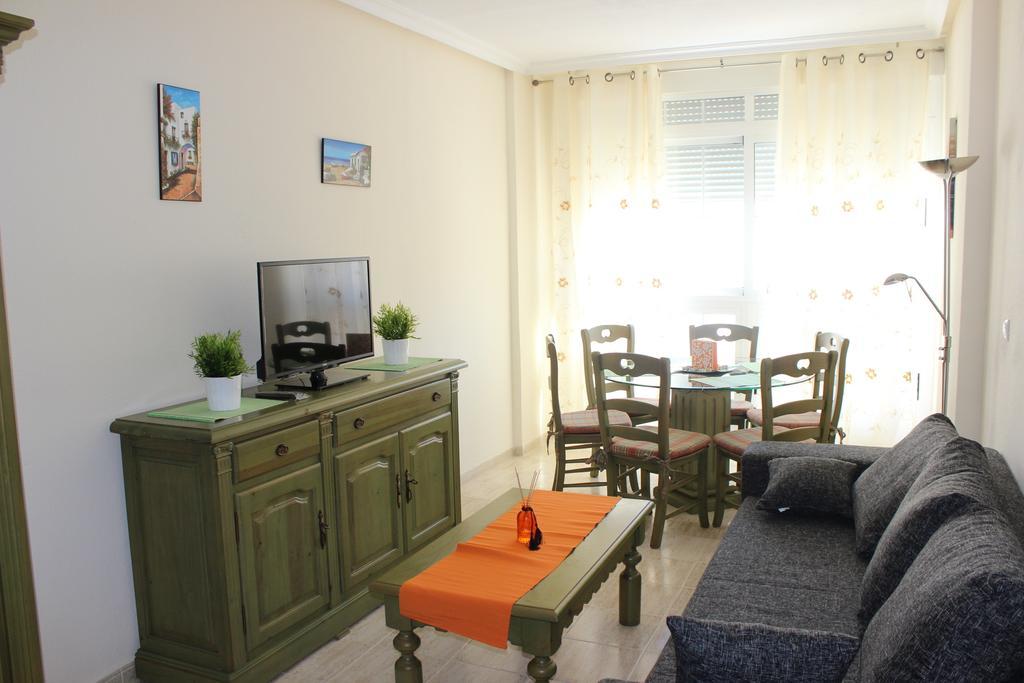 Apartamento Mariposa Διαμέρισμα Τορεβιέχα Δωμάτιο φωτογραφία